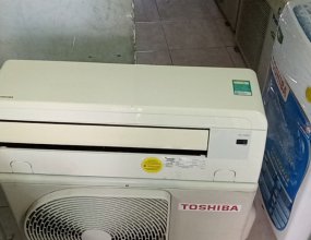 Máy lạnh Toshiba 1.5HP đẹp đời mới gas R410A có chế độ ECO tiết kiệm điện